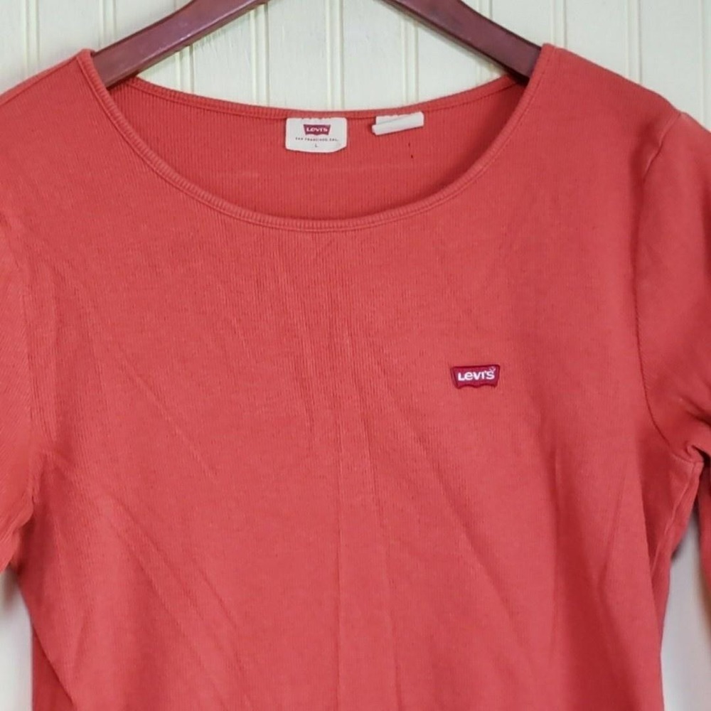 Levi's Shirt Womens Large Pink Scoop Neck Long Sleeve Ribbed Knit Logo Top